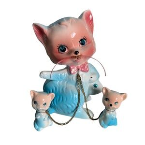 Vintage Tilso Chain Mama Cat and Kittens
